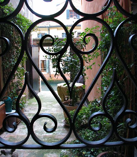 Ca' Venexiana Living Room